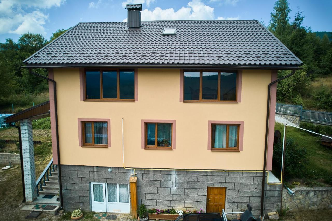Gazdіvska Hata Guest House Яремча Экстерьер фото
