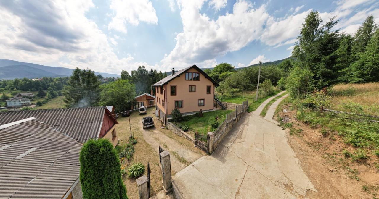 Gazdіvska Hata Guest House Яремча Экстерьер фото