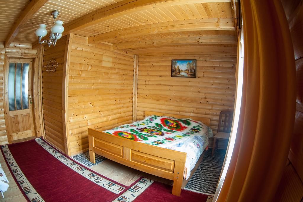 Gazdіvska Hata Guest House Яремча Номер фото