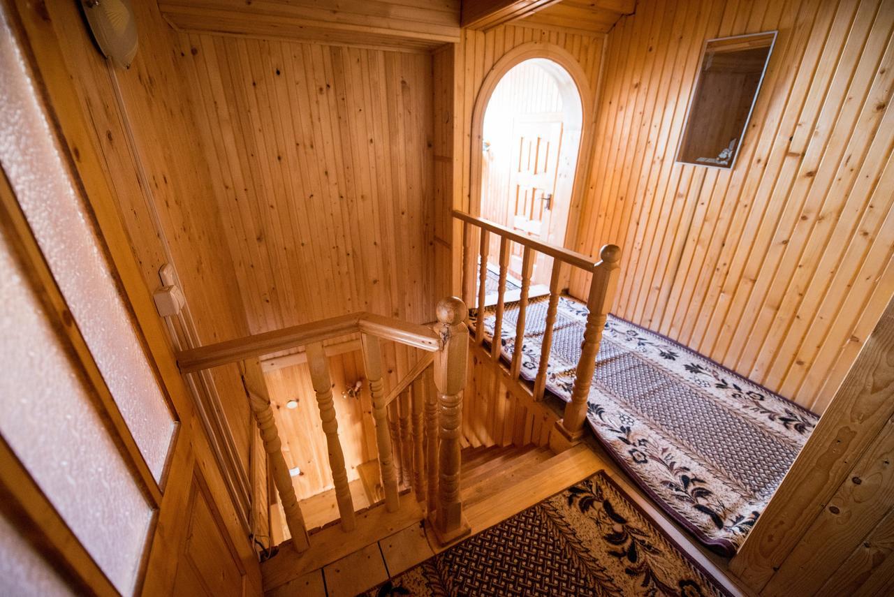 Gazdіvska Hata Guest House Яремча Экстерьер фото